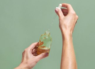 The Science of Aromatherapy: Understanding the Health Benefits of Essential Oils