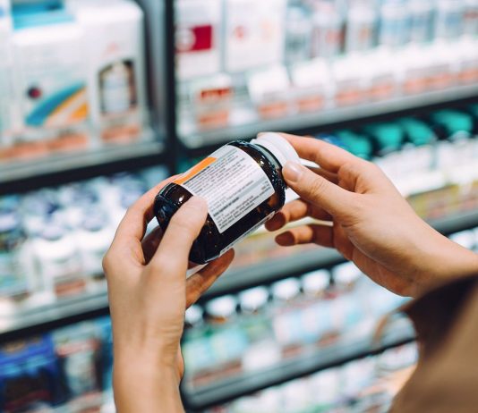 The Benefits and Risks of Supplements: How to Make Informed Choices