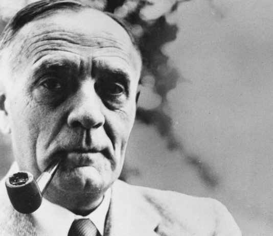 Edwin Hubble: The Astronomer Who Discovered the Expanding Universe