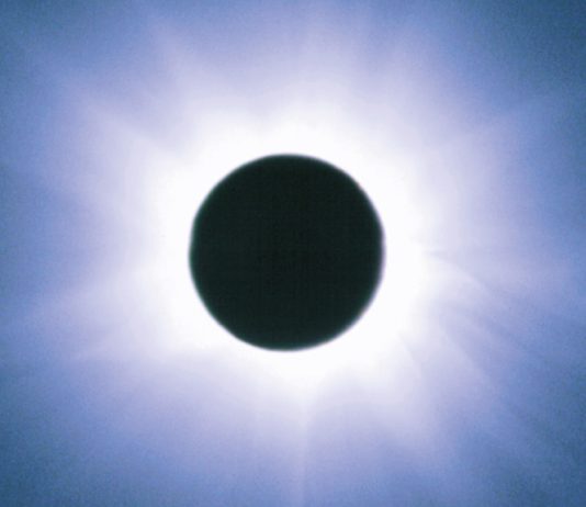 Arthur Eddington: The Astrophysicist Who Studied Stellar Structure and the Expanding Universe