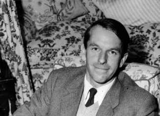 Frederick Sanger: The Biochemist Who Developed DNA Sequencing Techniques