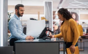 The Future of Retail: Innovations in E-commerce