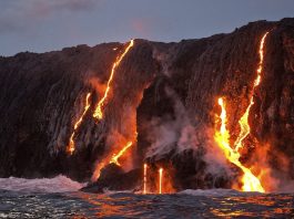 The Science and Beauty of Hawaii’s Volcanoes National Park: A Journey into the Earth’s Core