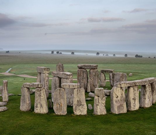 The Science and History of Stonehenge: Understanding the Mystery of the Megaliths