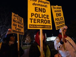 How many white people are killed by police