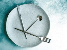 The Benefits and Risks of Intermittent Fasting: How to Create a Safe and Effective Fasting Routine