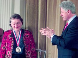 Lynn Margulis: The Biologist Who Developed the Endosymbiotic Theory of the Origin of Eukaryotic Cells