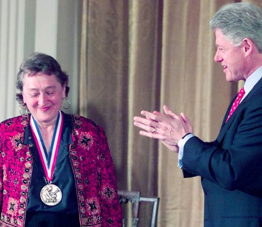 Lynn Margulis: The Biologist Who Developed the Endosymbiotic Theory of the Origin of Eukaryotic Cells