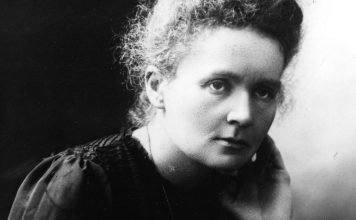 Marie Curie: The Pioneer of Radioactivity and the First Woman to Win a Nobel Prize