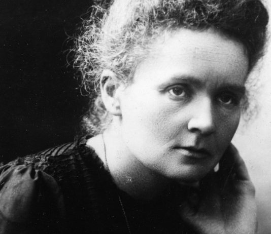 Marie Curie: The Pioneer of Radioactivity and the First Woman to Win a Nobel Prize
