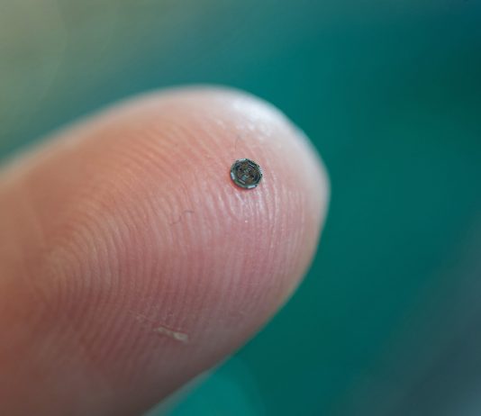 The Promise and Perils of Nanotechnology: How Tiny Particles Are Revolutionizing Industry and Medicine